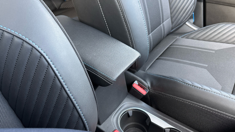 Renault Symbioz 1.6 E-Tech FHEV 145 Iconic Esprit Alpine 5dr Auto Hybrid Estate